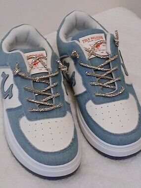 Size 7 TRUE RELIGION LADIES SNEAKERS - NWT